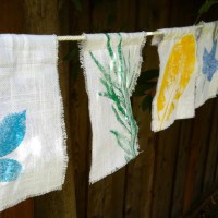 Featured Guest: Jen of Paint Cut Paste | Leaf-Print Garden Flags