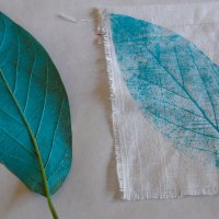 Featured Guest: Jen of Paint Cut Paste | Leaf-Print Garden Flags